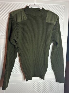 Men's Olive Crewneck Ribbed Military Sweater